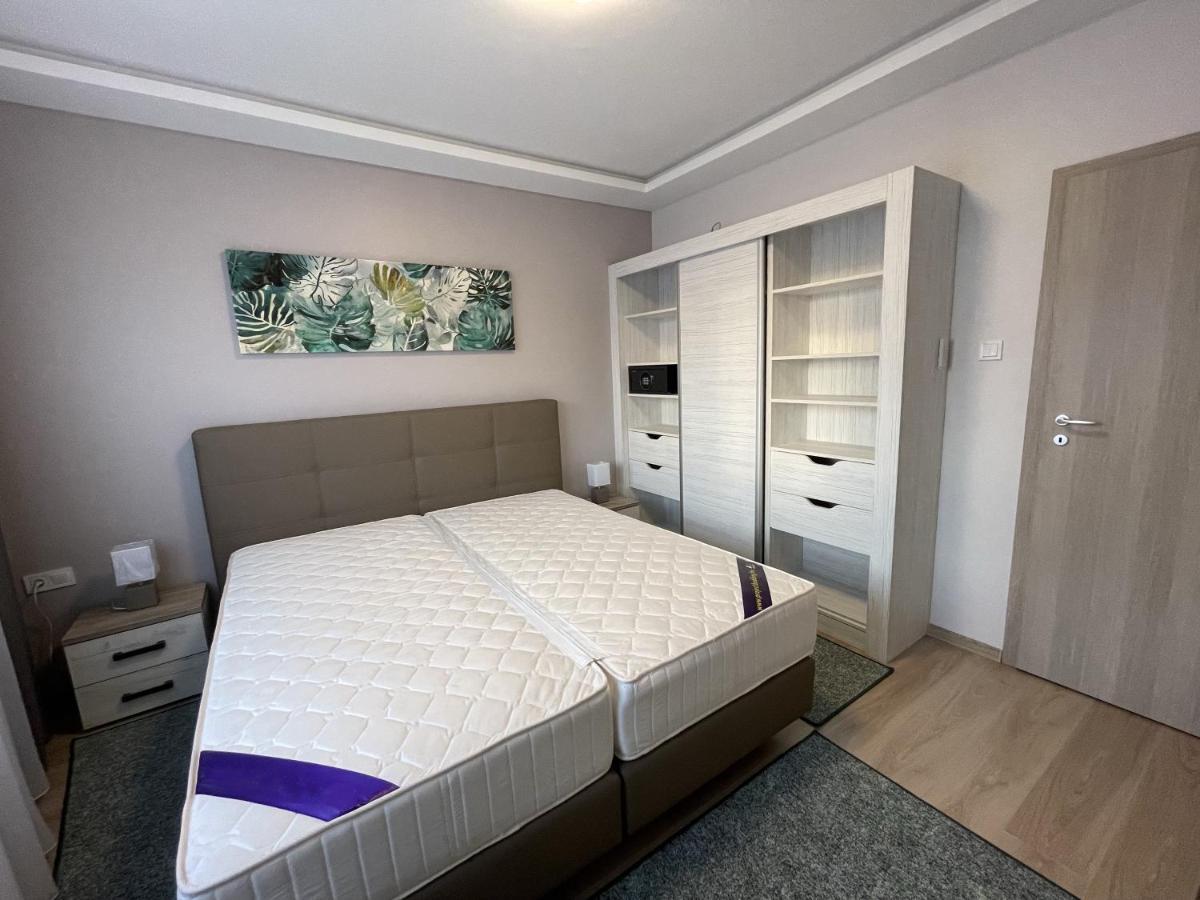 Lara Lux Apartment Hajduszoboszlo Ngoại thất bức ảnh
