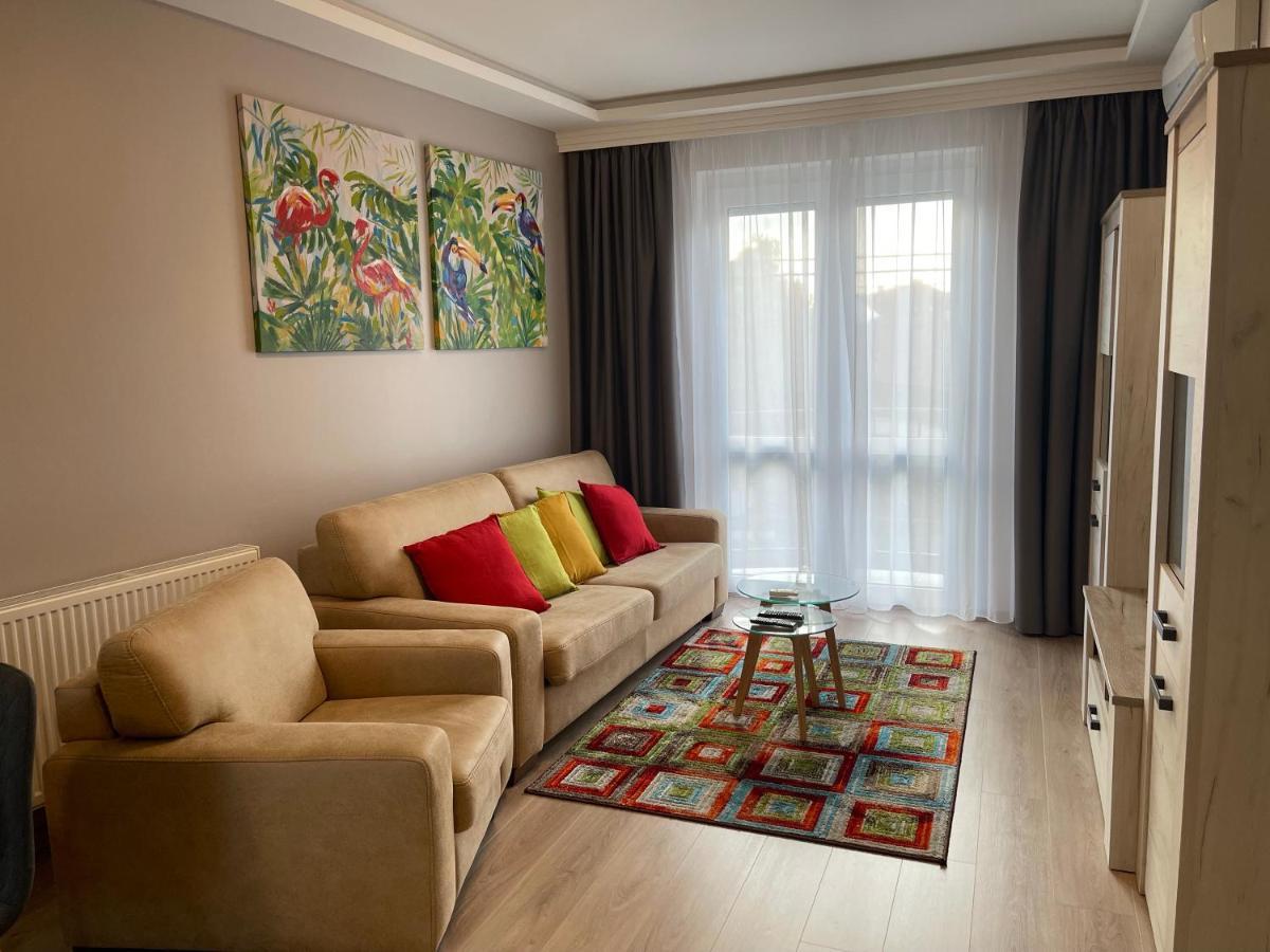 Lara Lux Apartment Hajduszoboszlo Ngoại thất bức ảnh
